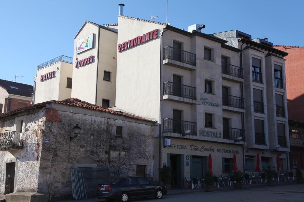 Hostal Torres San Leonardo de Yagüe Εξωτερικό φωτογραφία